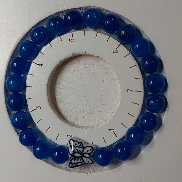 Butterfly glass bead. Blue Jade stone 8mm round bead bracelet #4 - Picture 4 of 4